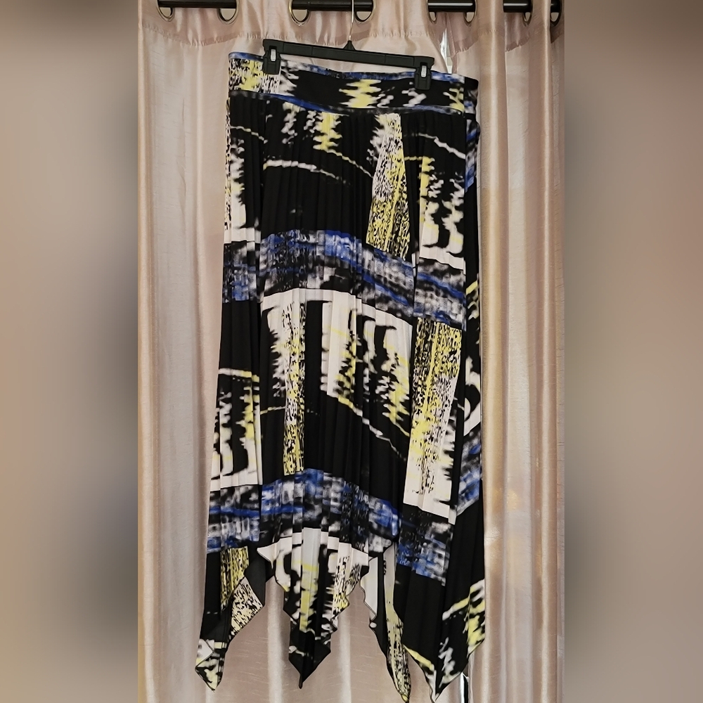 Gabrielle Union Soft Flowy Pleated Skirt Asymmetrical Hem Size X L